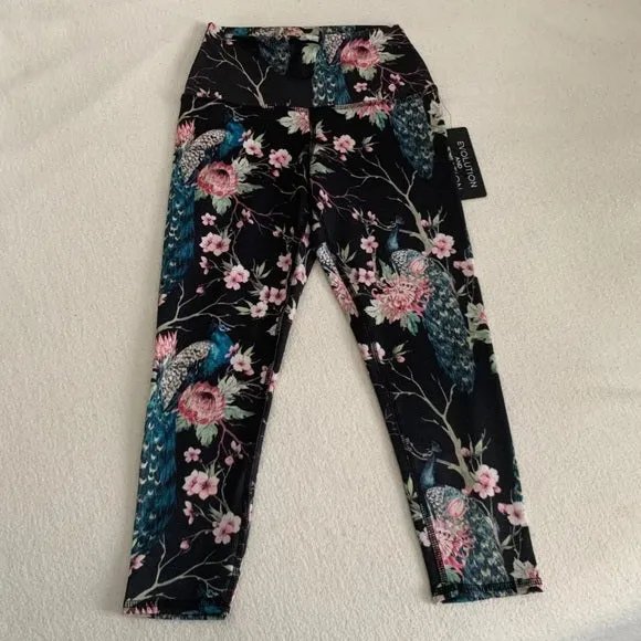 EVOLUTION AND CREATION  High Waisted - Cropped Length Leggings