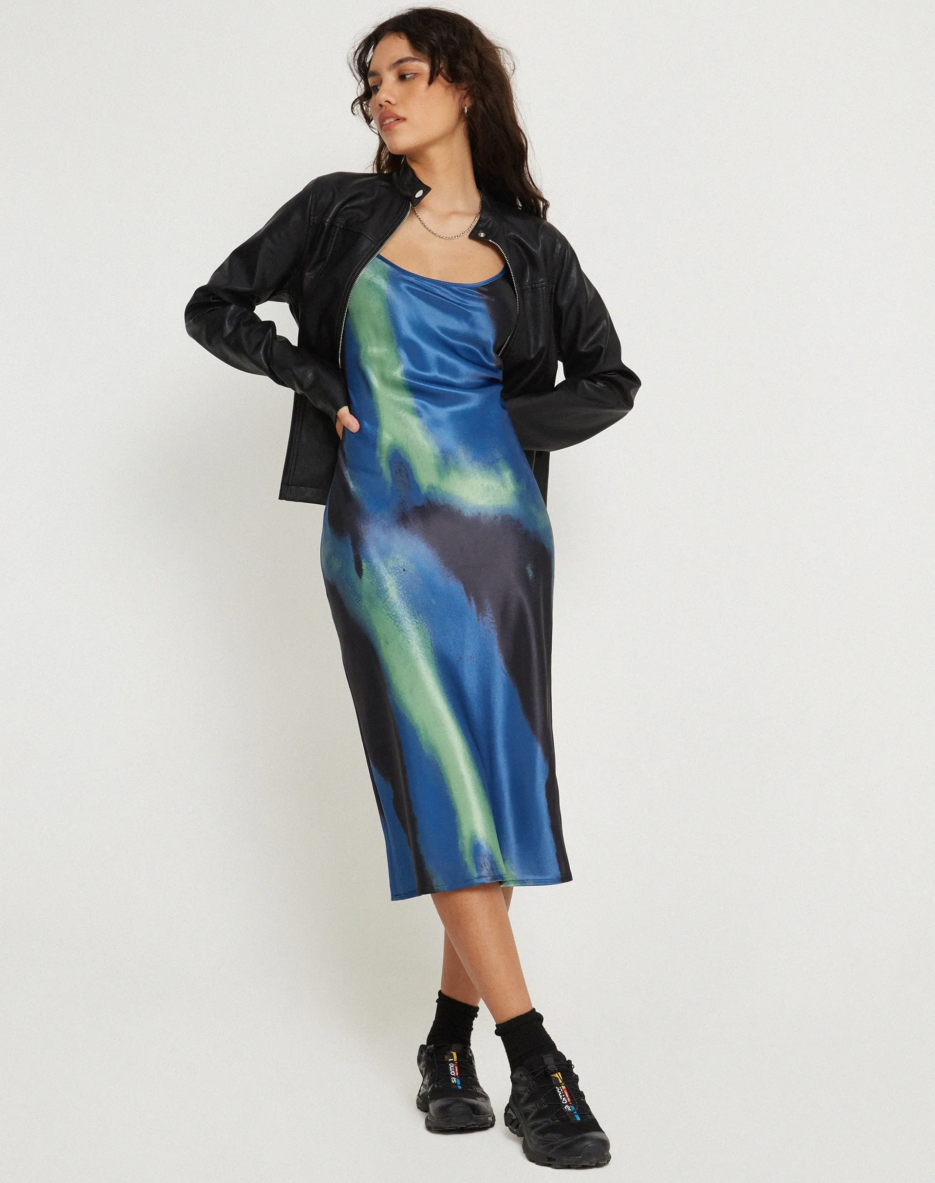 Juvina Midi Dress in Satin Watercolour Navy