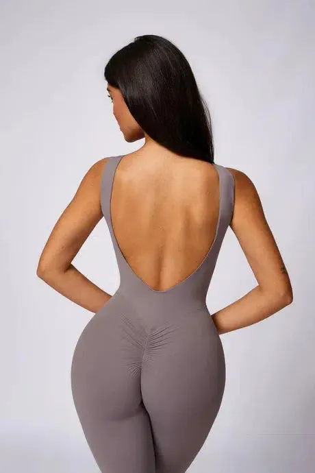 Kalani – Open-back design – Sculpting gymwear jumpsuit