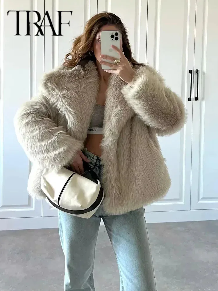 Luxurious Faux Fur Women's Coat