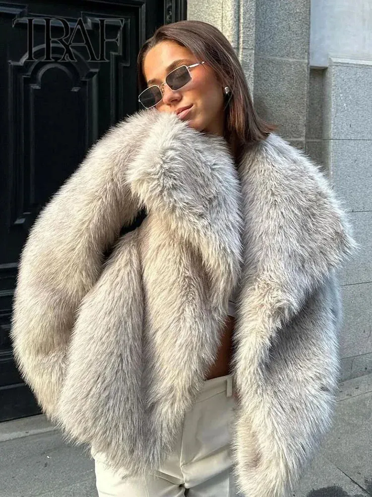 Luxurious Faux Fur Women's Coat