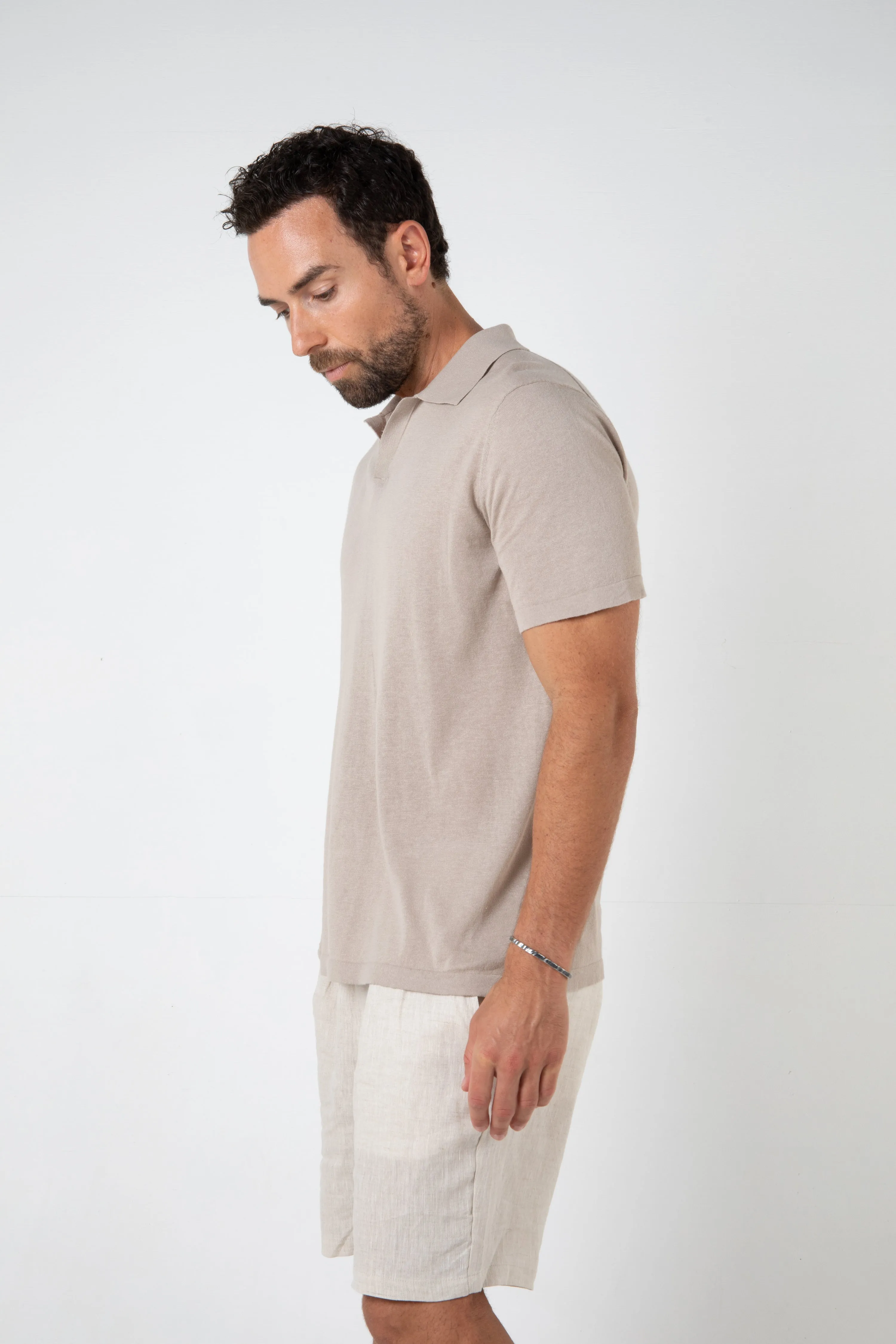 MAVERICK KNITTED POLO - SAND