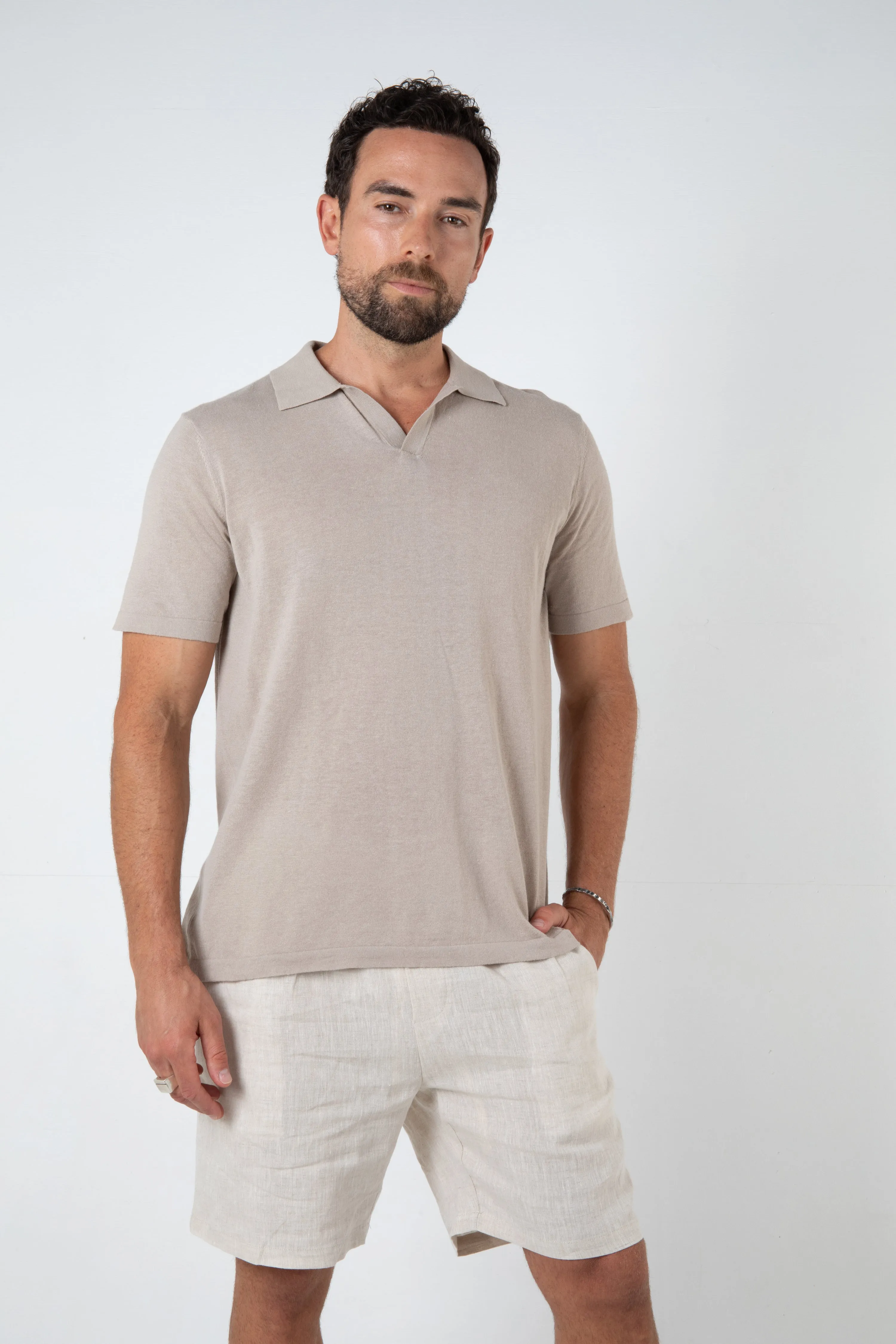 MAVERICK KNITTED POLO - SAND