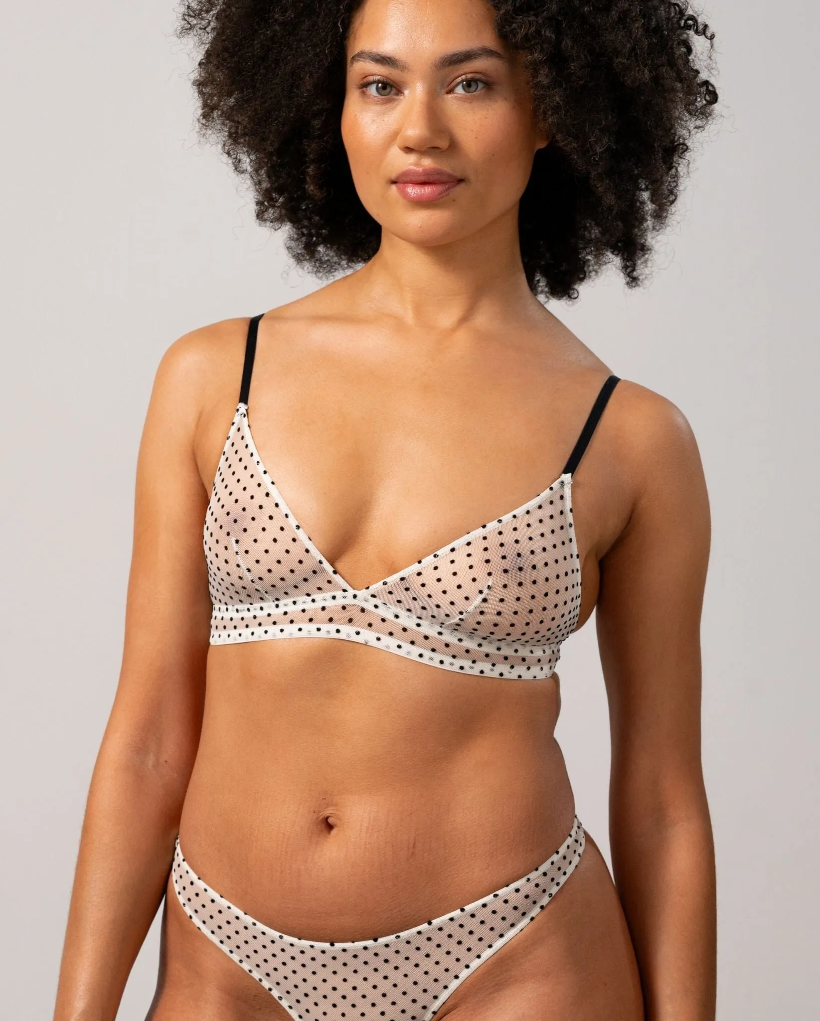 Mesh Triangle Bralette Cream/Black