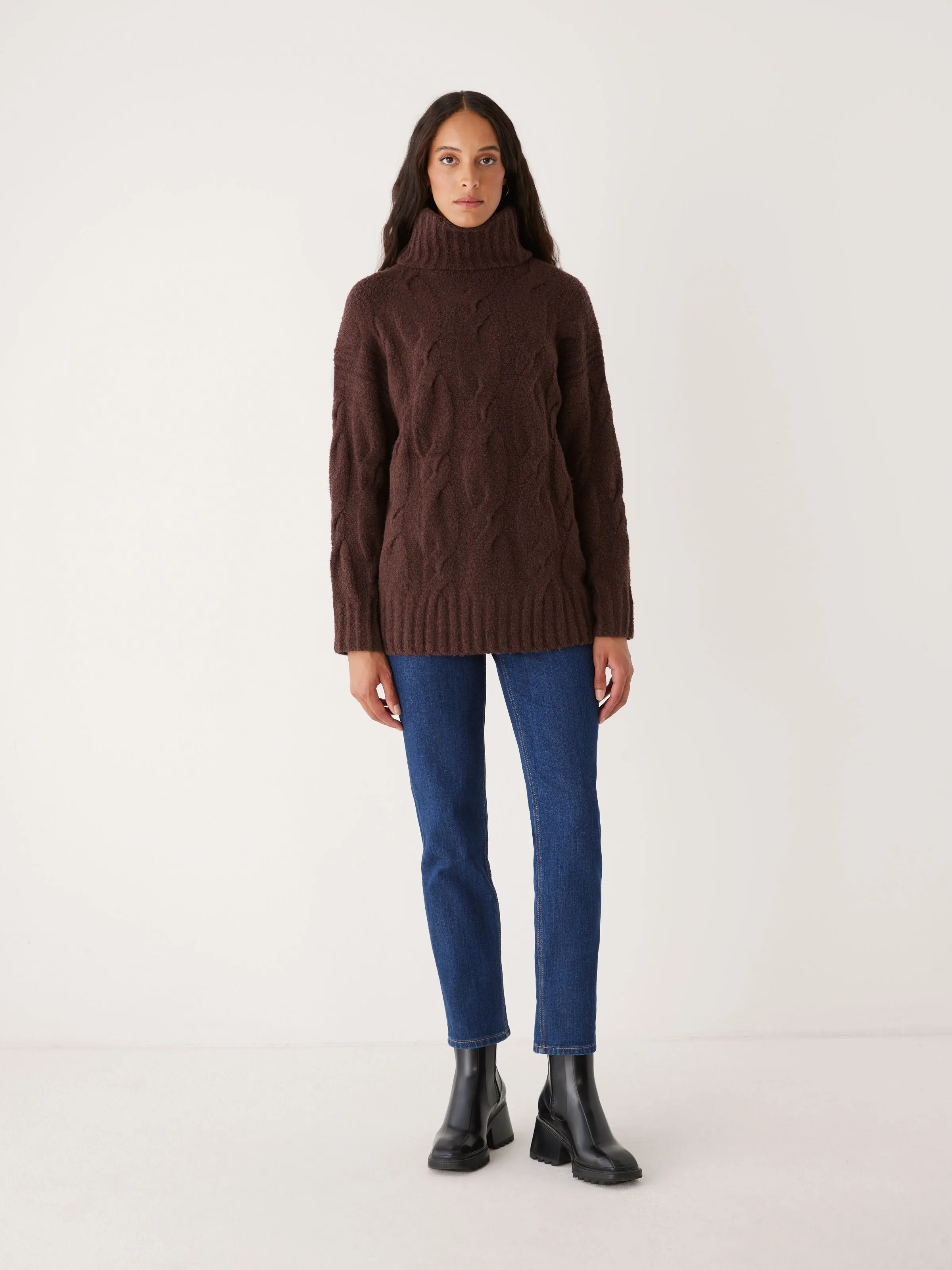 The Comfort Turtleneck Sweater in Burgundy