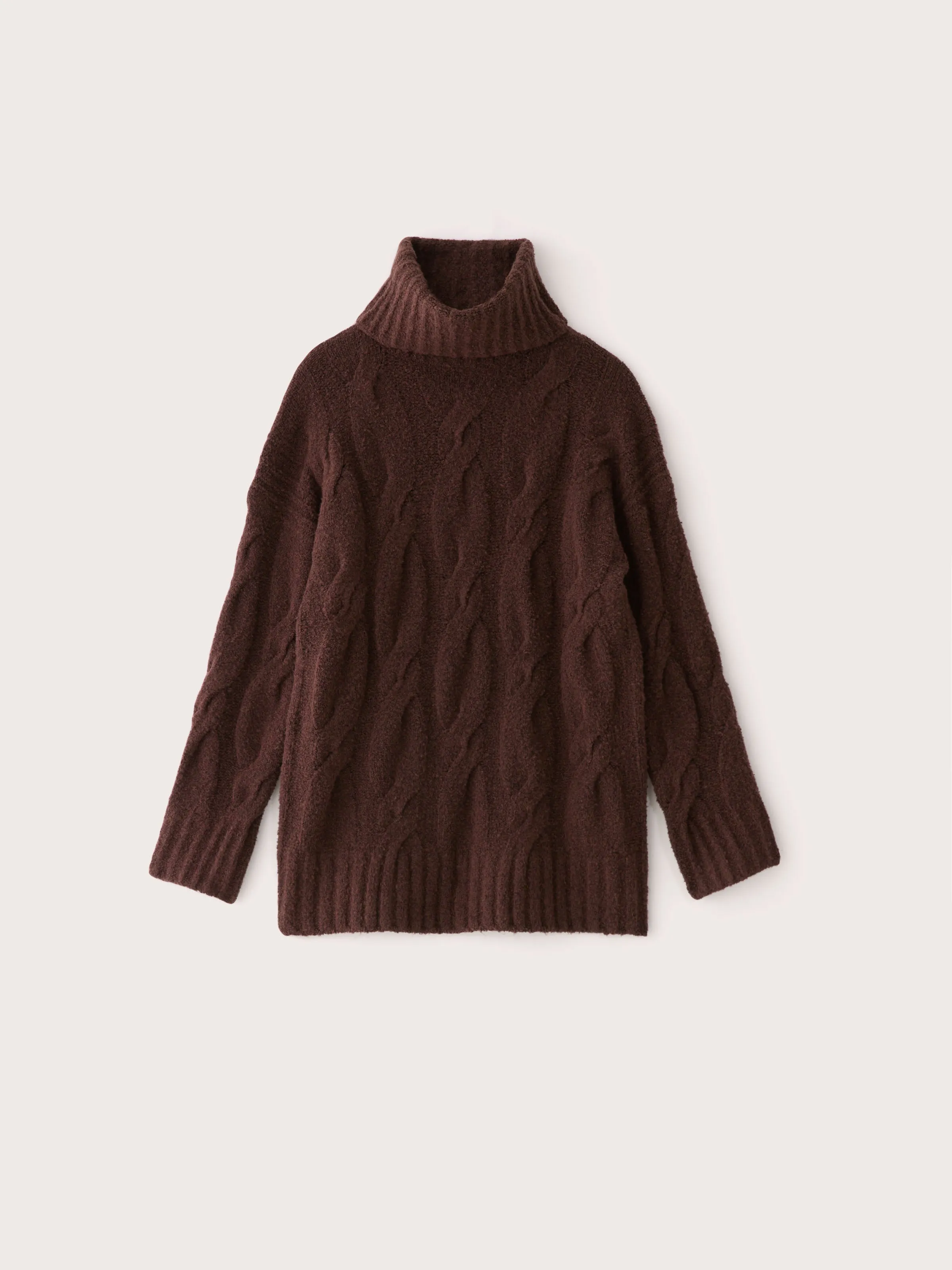 The Comfort Turtleneck Sweater in Burgundy