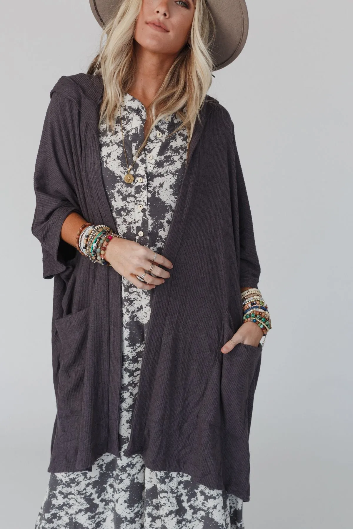 The Nest Boho Essential Hooded Ribbed Sweater - Charcoal