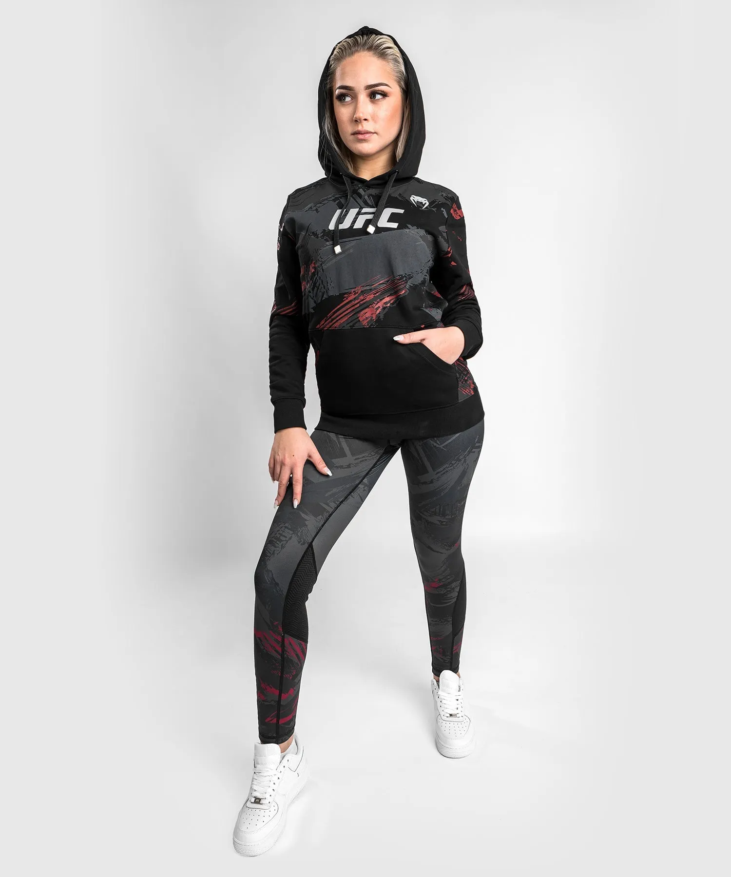 UFC Venum Authentic Fight Week Women’s 2.0 Pullover Hoodie - Black/Red