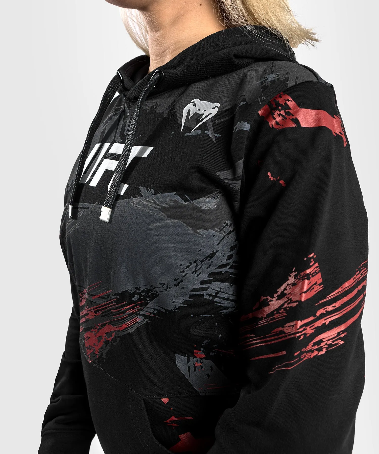 UFC Venum Authentic Fight Week Women’s 2.0 Pullover Hoodie - Black/Red