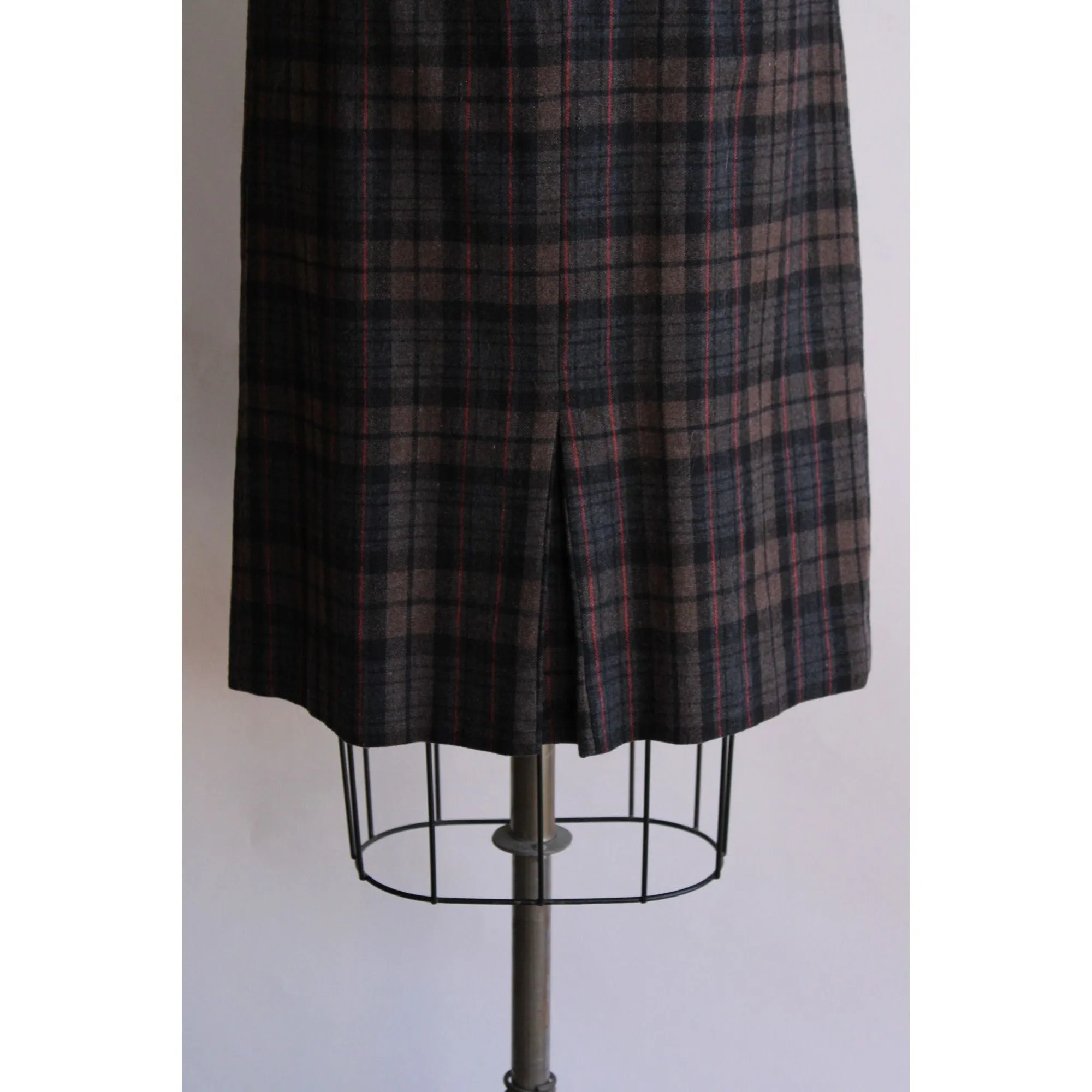 Vintage 1960s Plaid Wool Dress with White Collar