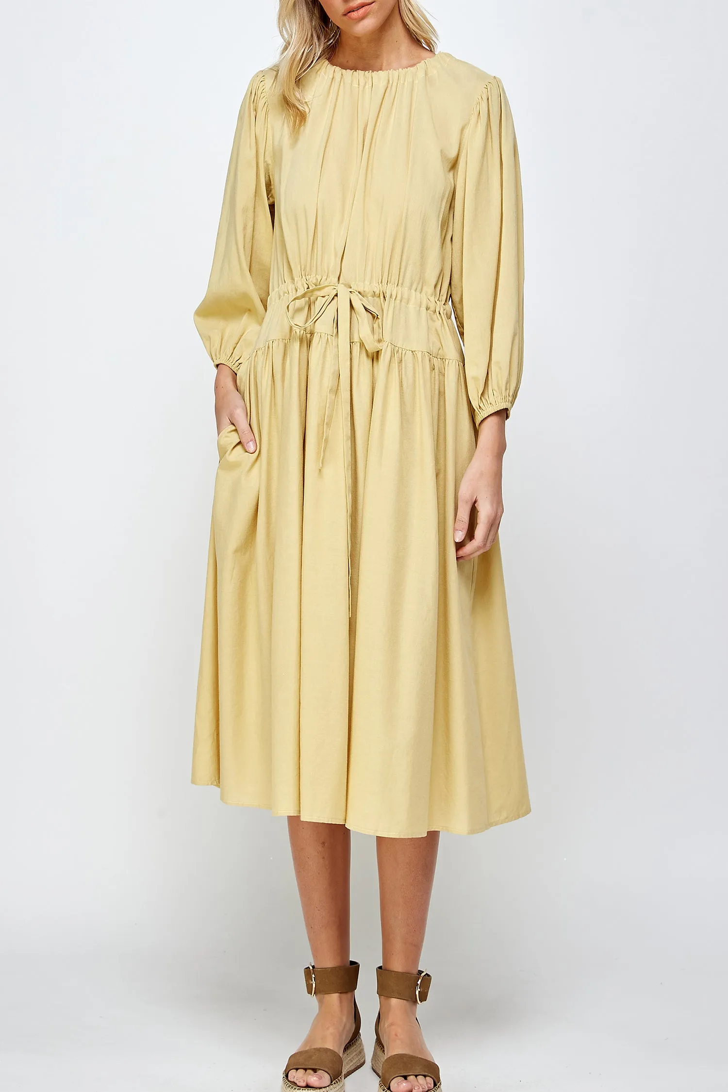 Volume sleeve midi dress